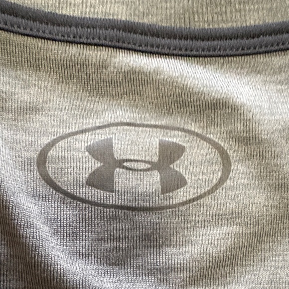Men’s 2XL Under Armour Heatgear Charcoal Gray and Black The Tech Tank Top - Picture 8 of 8